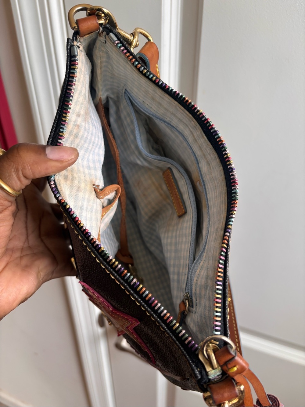 Dooney & Bourke x Lindsay Lohan "Hearts and Charms" collection, - Picture 9 of 9
